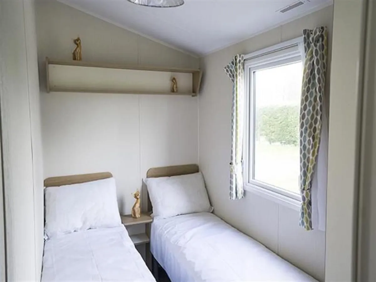 Mobile Home - Image 4