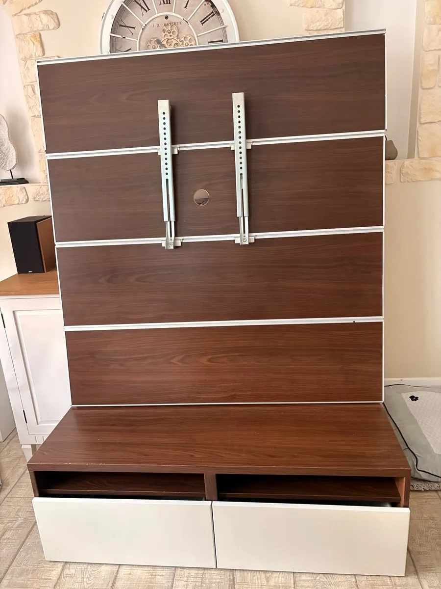 TV unit free - Image 1