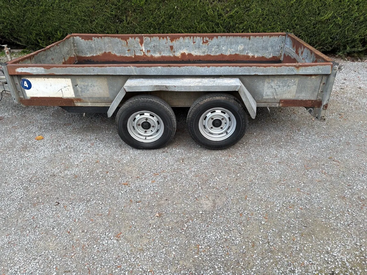 Trailer - Image 3