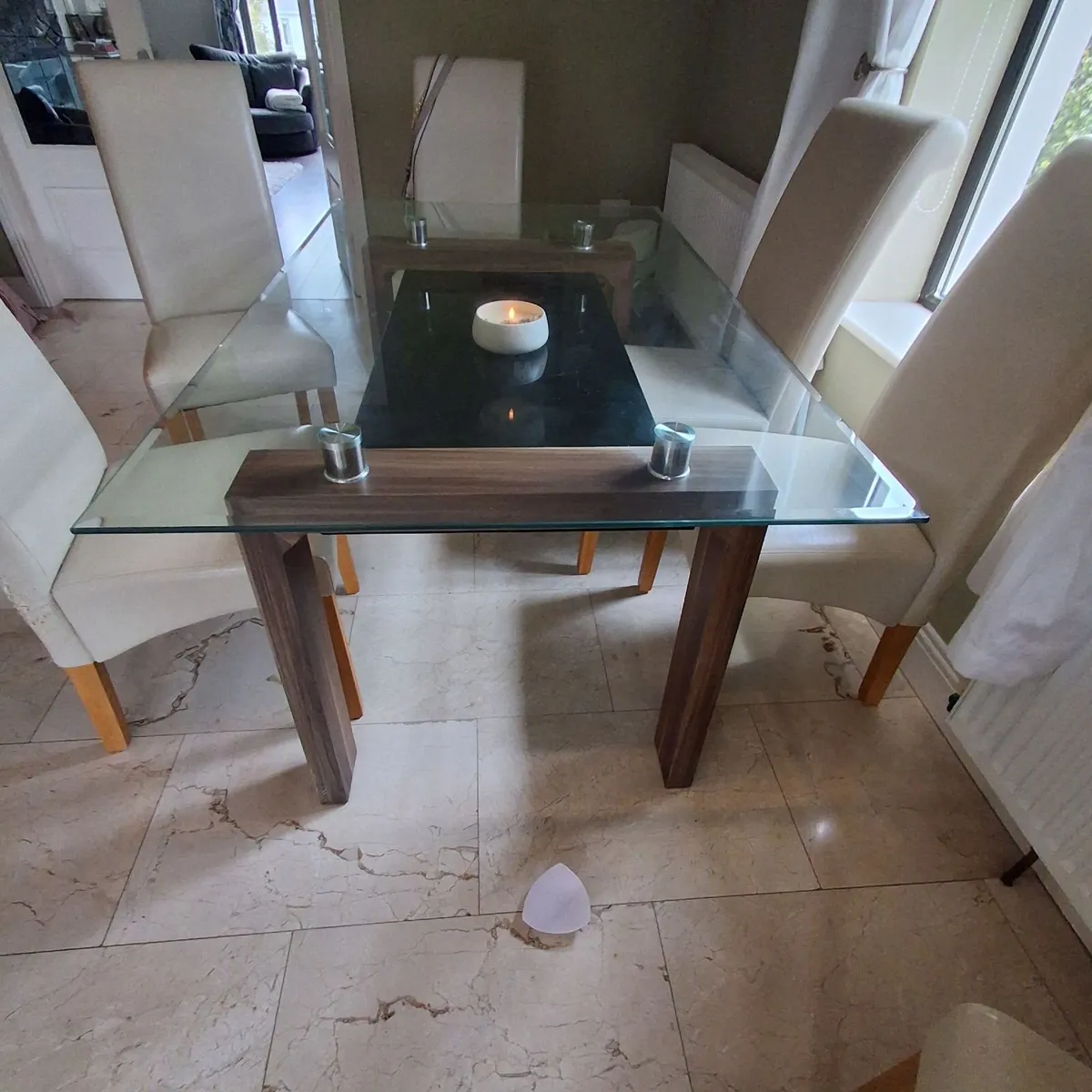 Dining table - Image 2