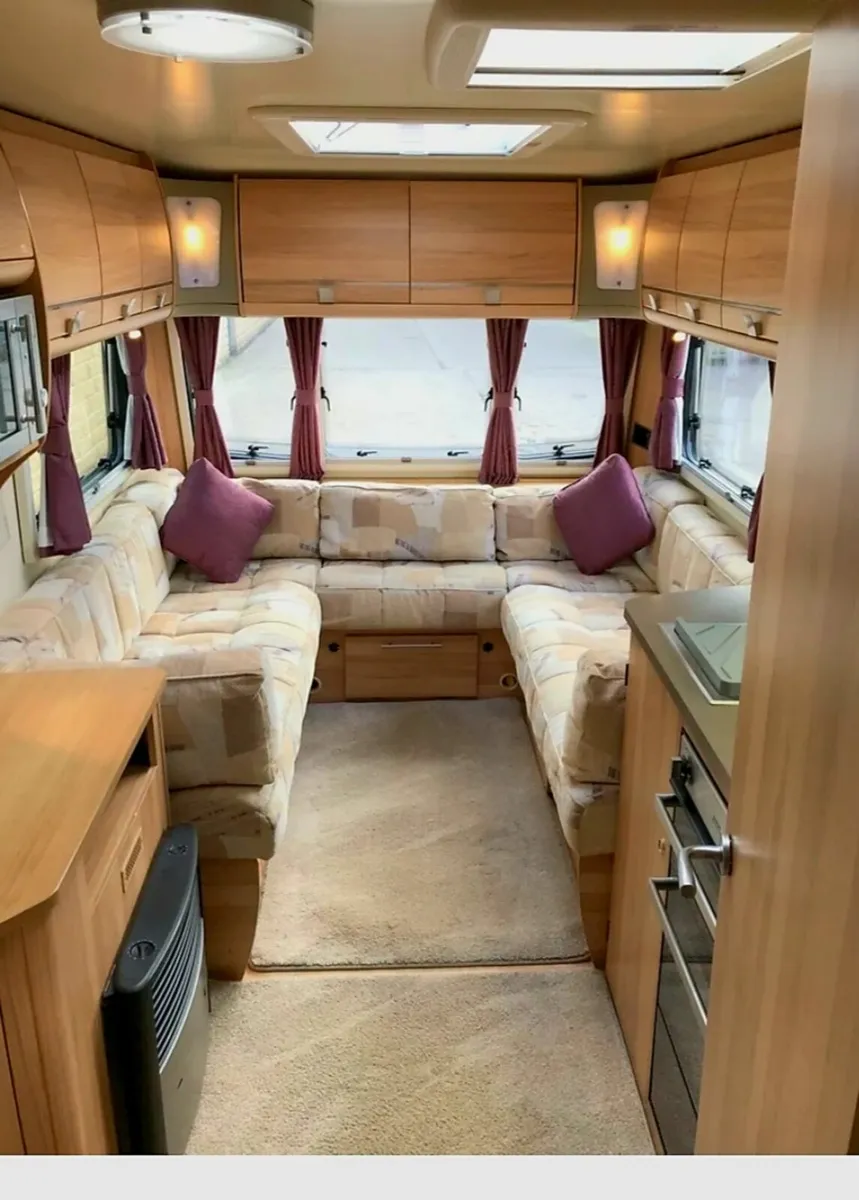 2/3 berth bailey pegasus caravan for sale - Image 4
