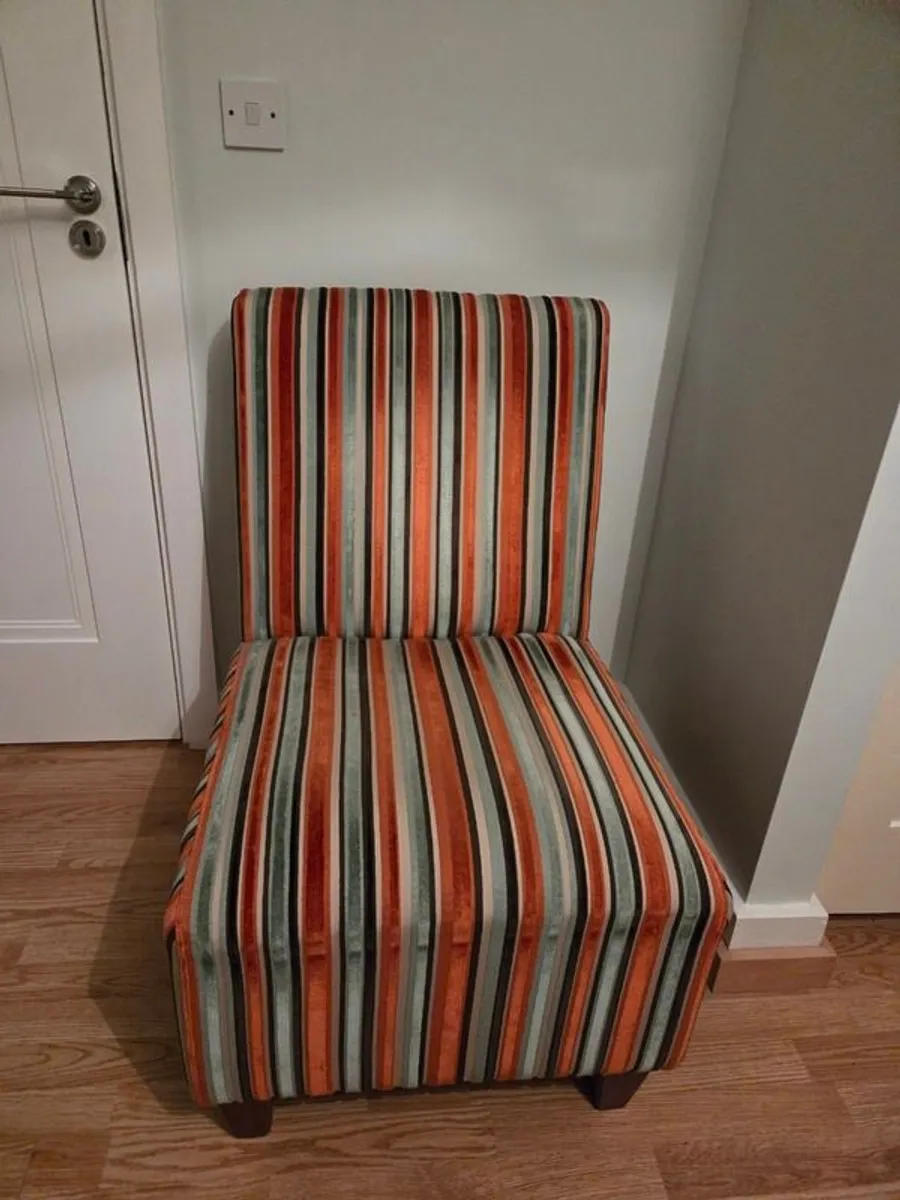 Contemporary Luxury Chair - Image 2