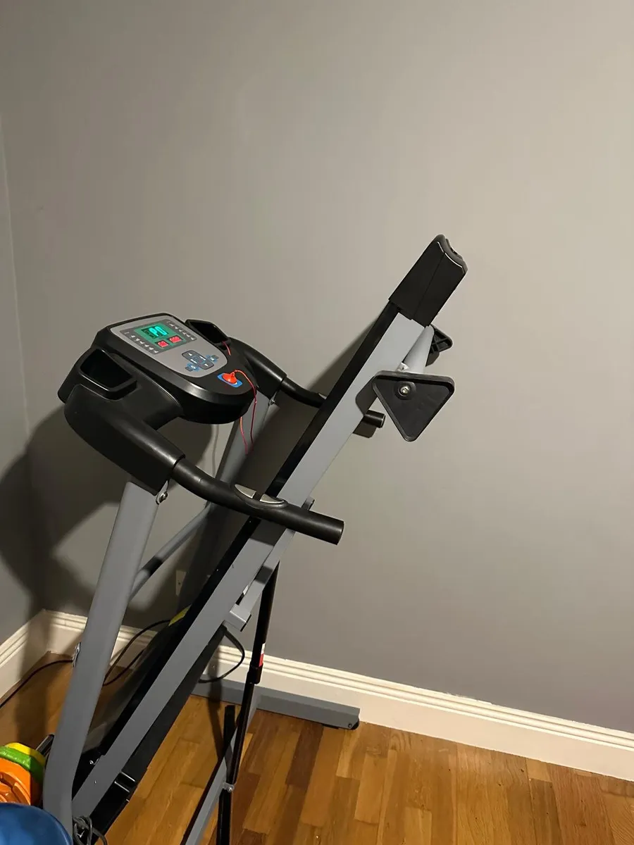 Treadmill - Image 2