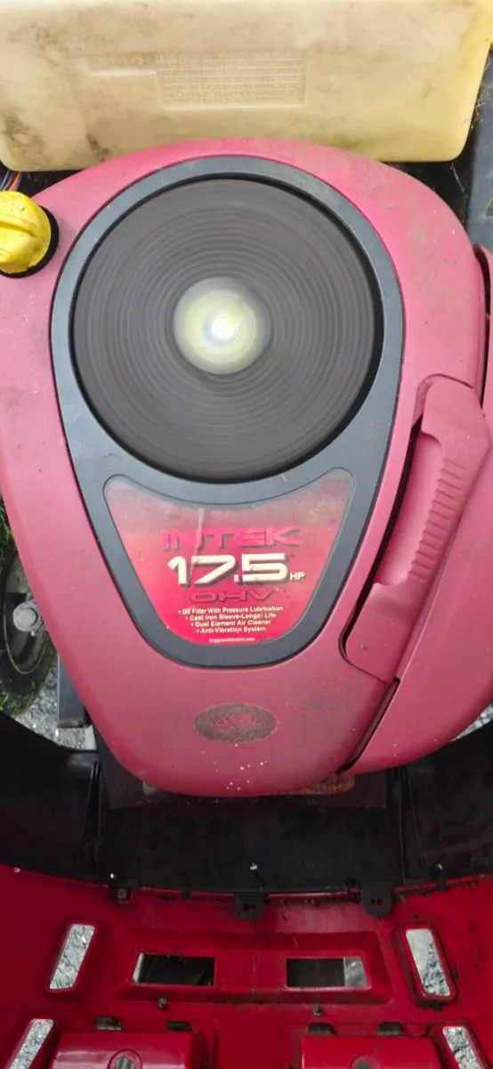 Ride on lawnmower - Image 3