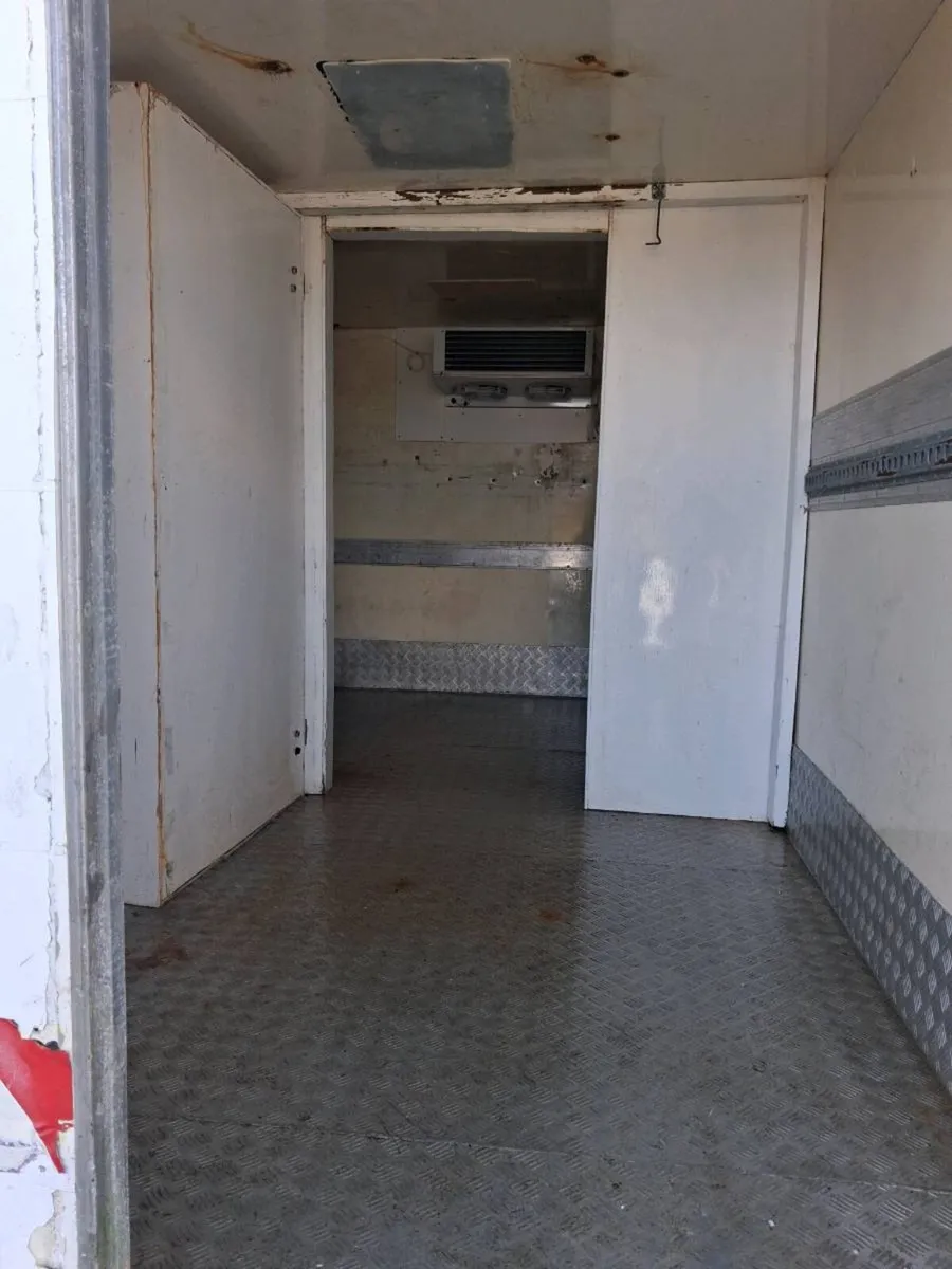 outside frige chiller container - Image 1