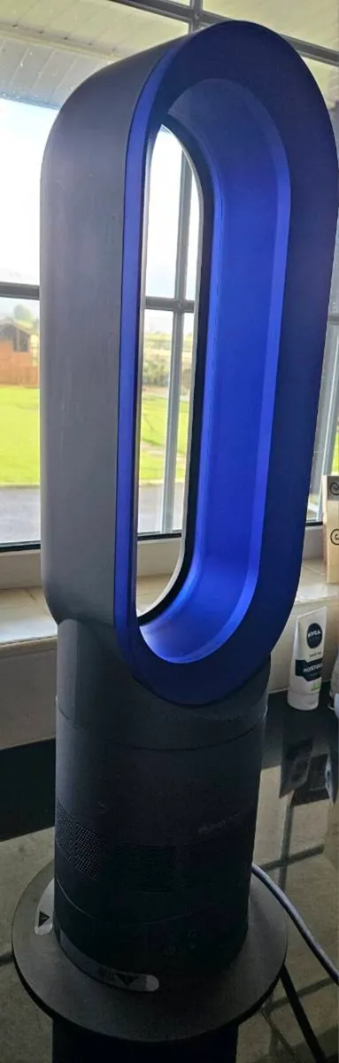 Dyson - Image 1