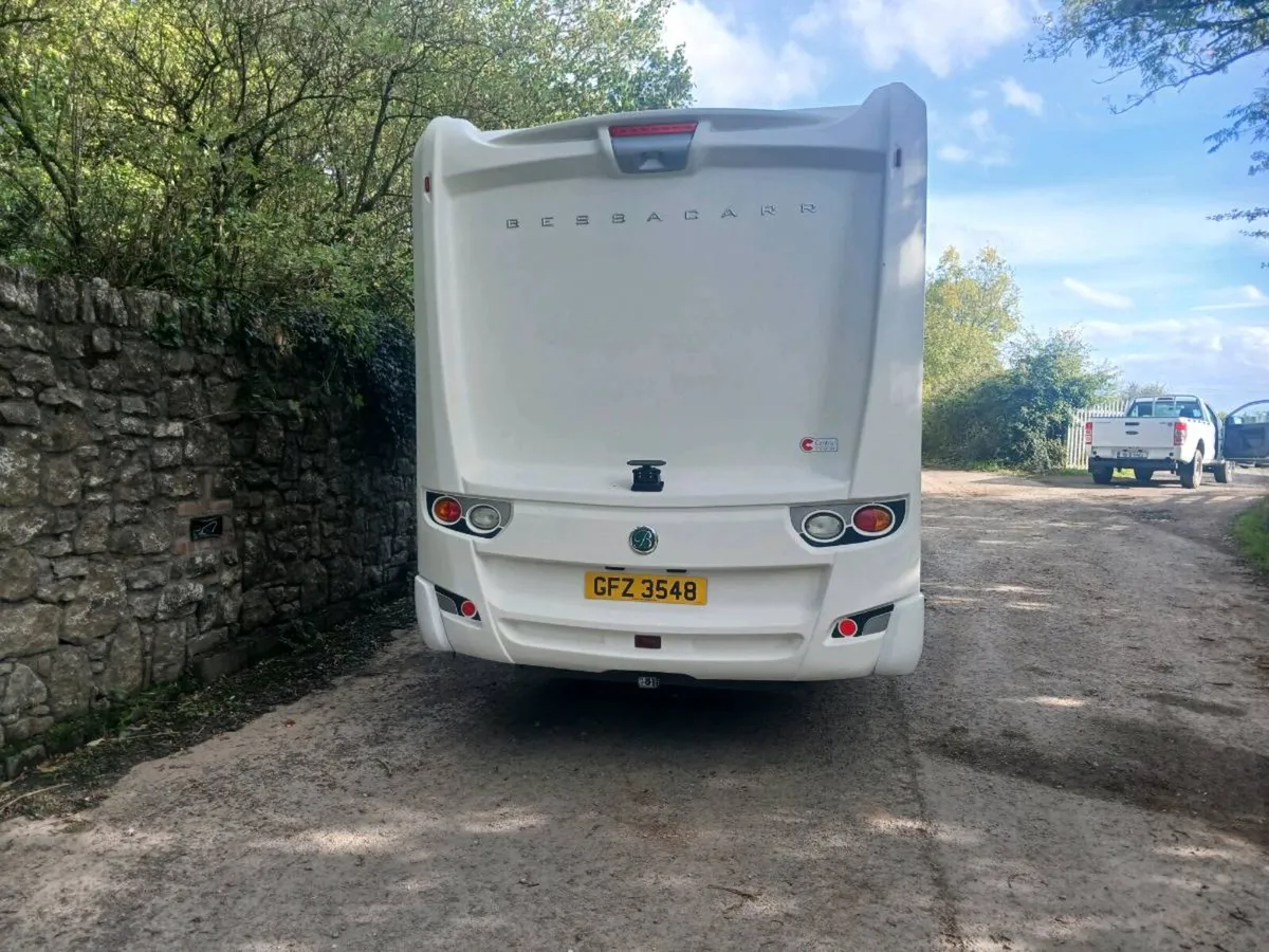 Camper van - Image 3
