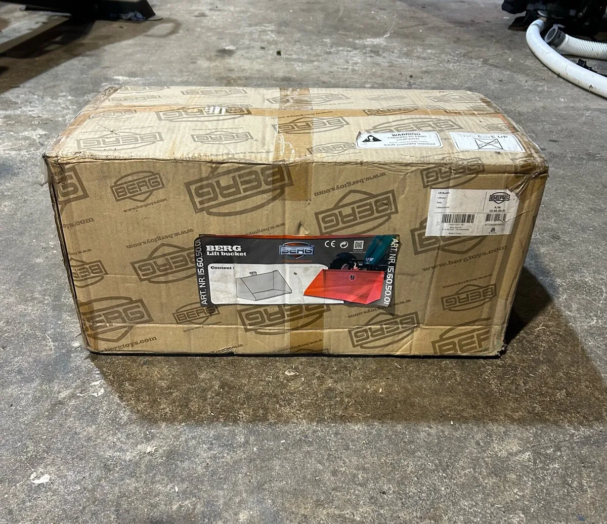 Berg Lift bucket - Image 1