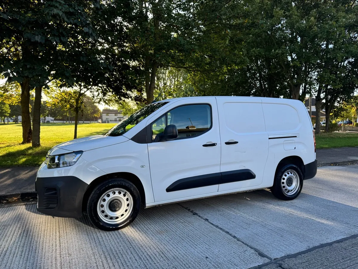 CITROEN BERLINGO -CVRT 09/27 - VAT INVOICE- LOW KM - Image 2