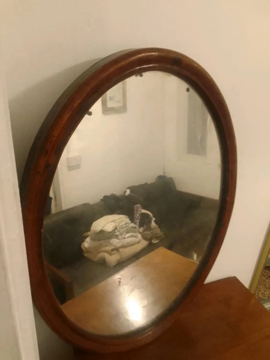 Victorian mahogany  ovan vanity mirror - Image 2