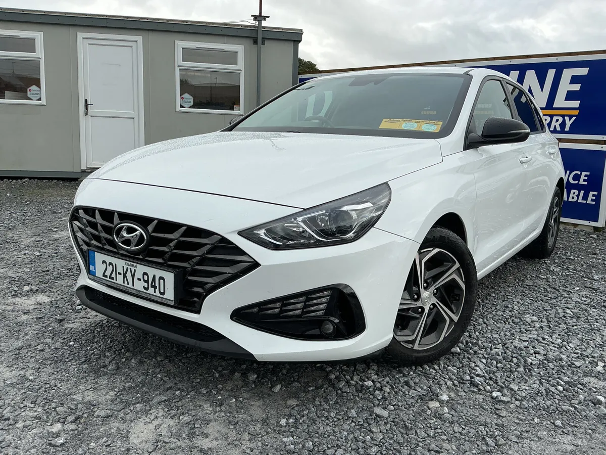 2022 HYUNDAI i30 1.6 DIESEL 2 SEATER VAN SPOTLESS - Image 2