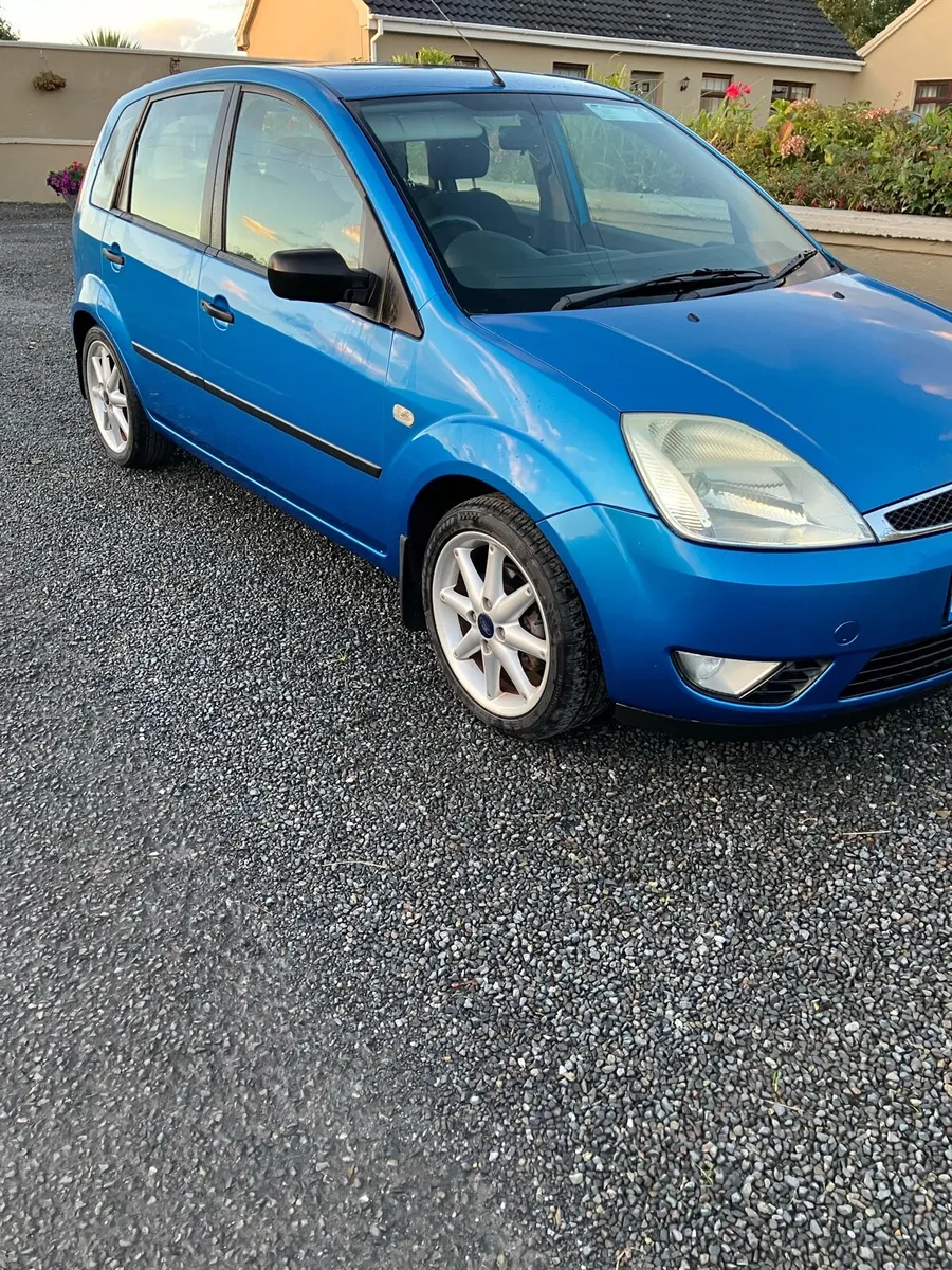 Car - Image 4