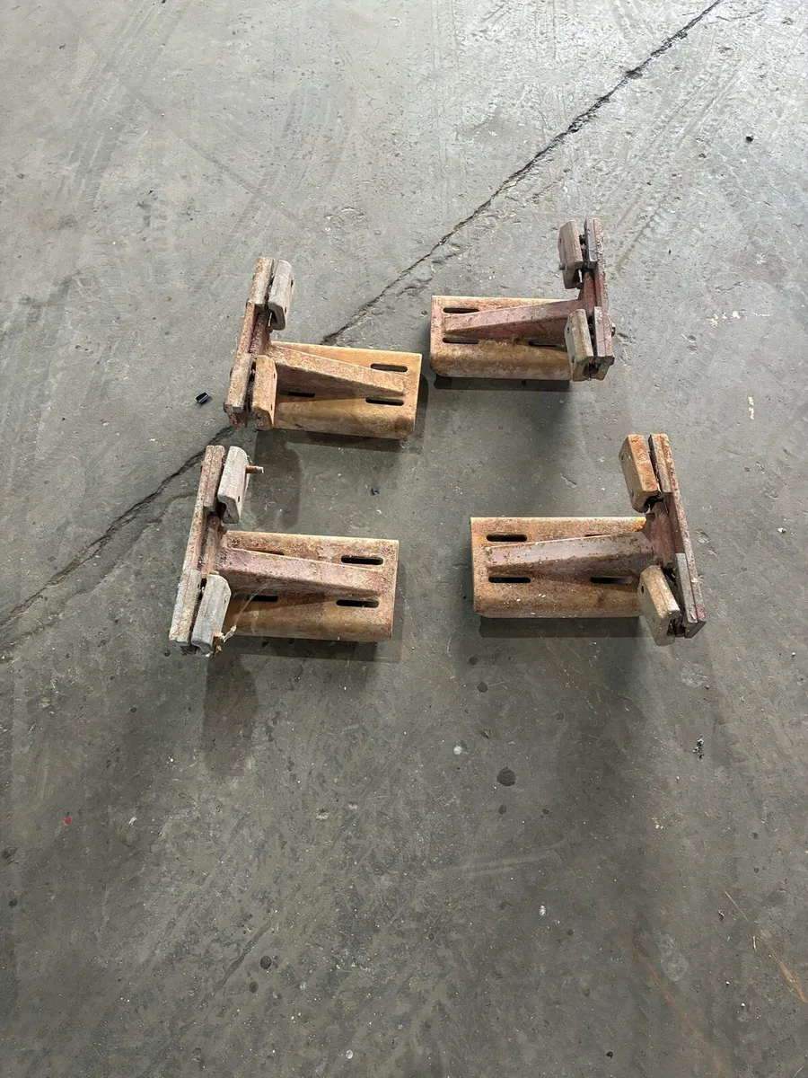Car bench cill clamps