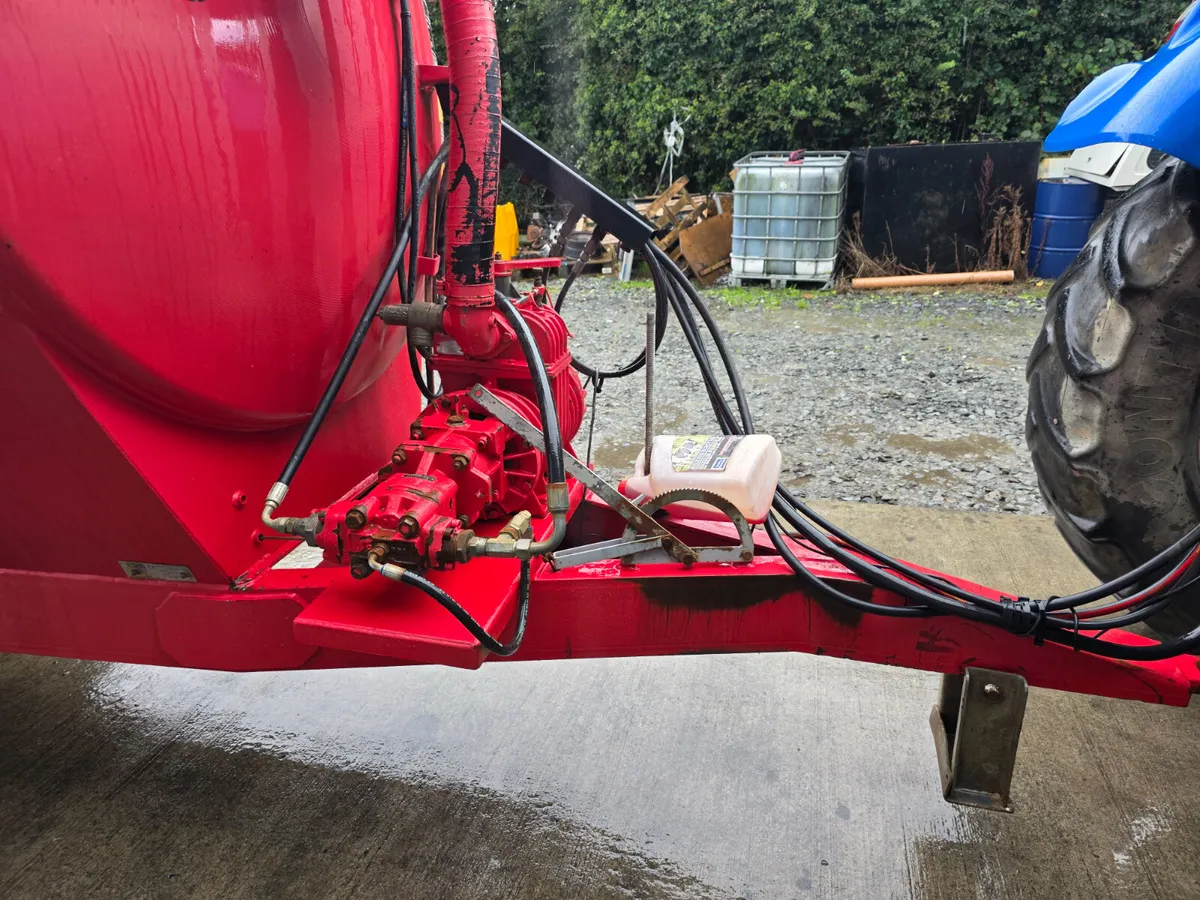 Hi Spec 1600 gallon slurry tank/water bowser - Image 4