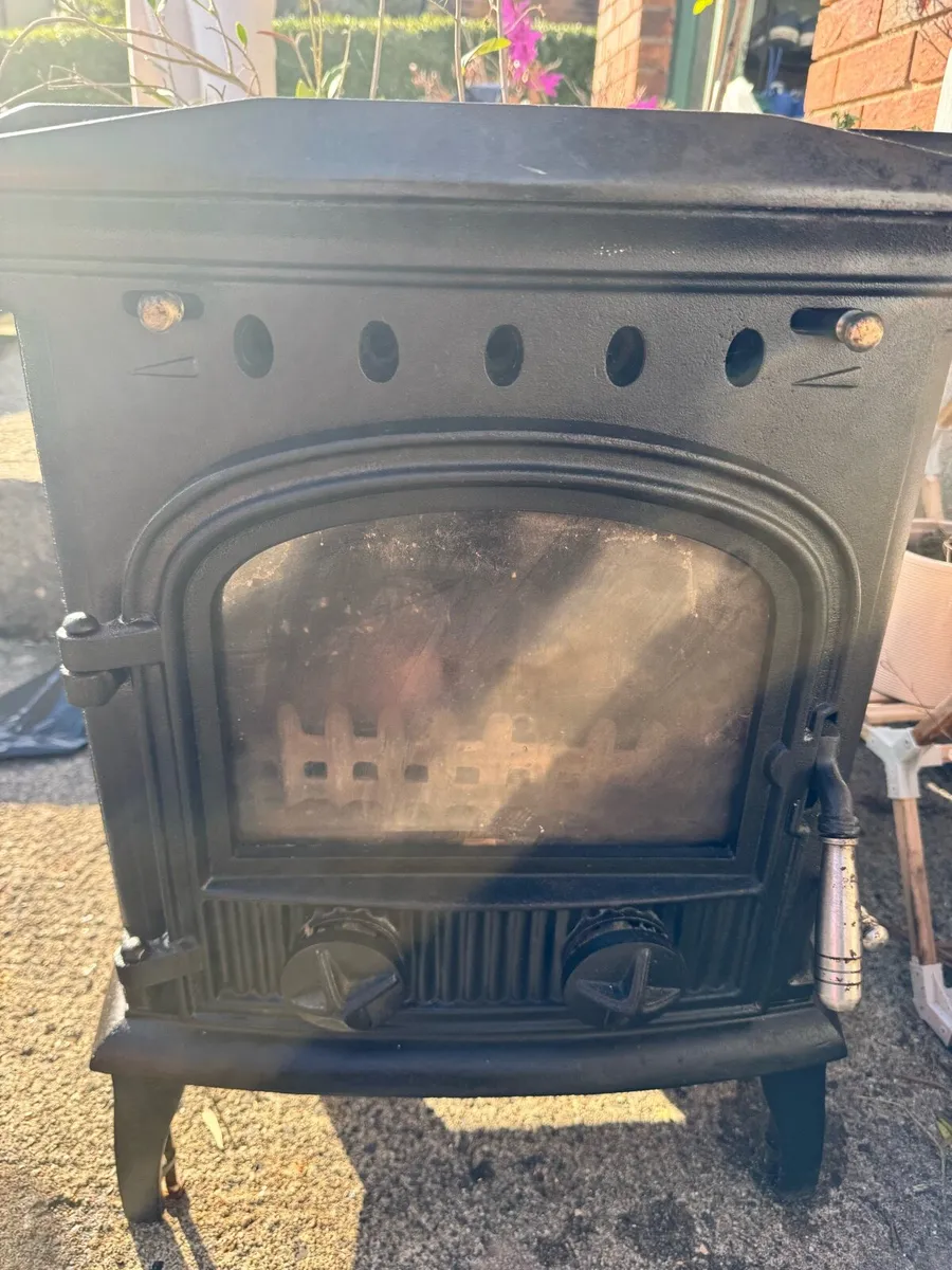 Stove for sale 3.5kw - multi fuel - Image 3