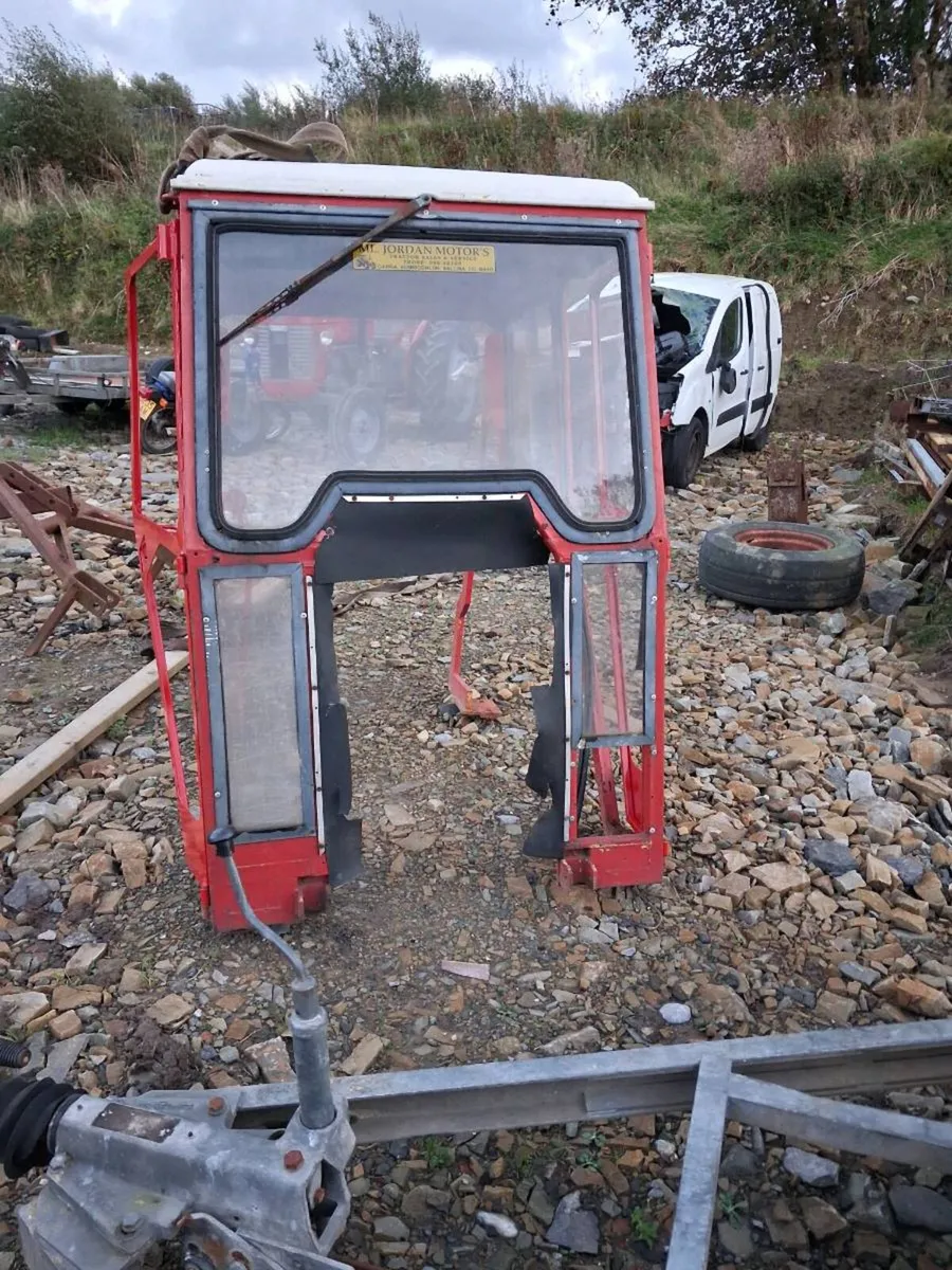 Massey cab - Image 1