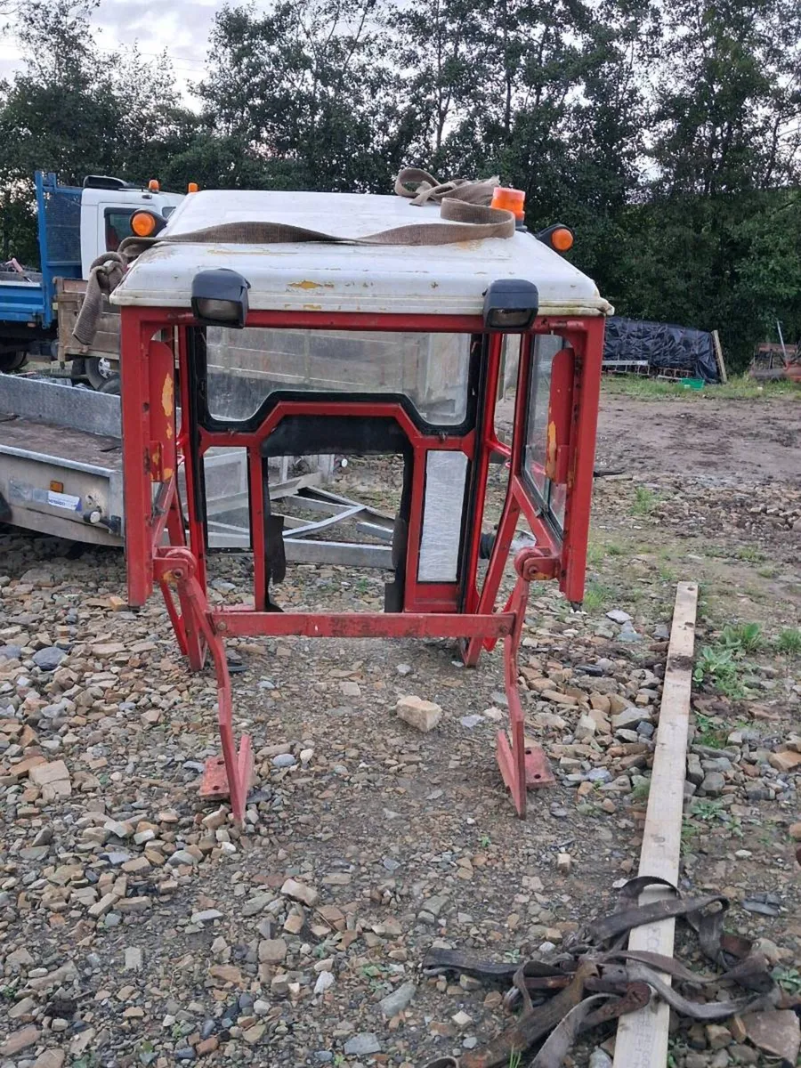 Massey cab - Image 4