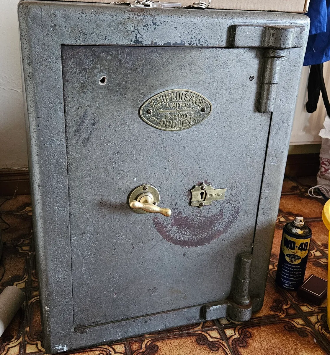 Antique safe - Image 1