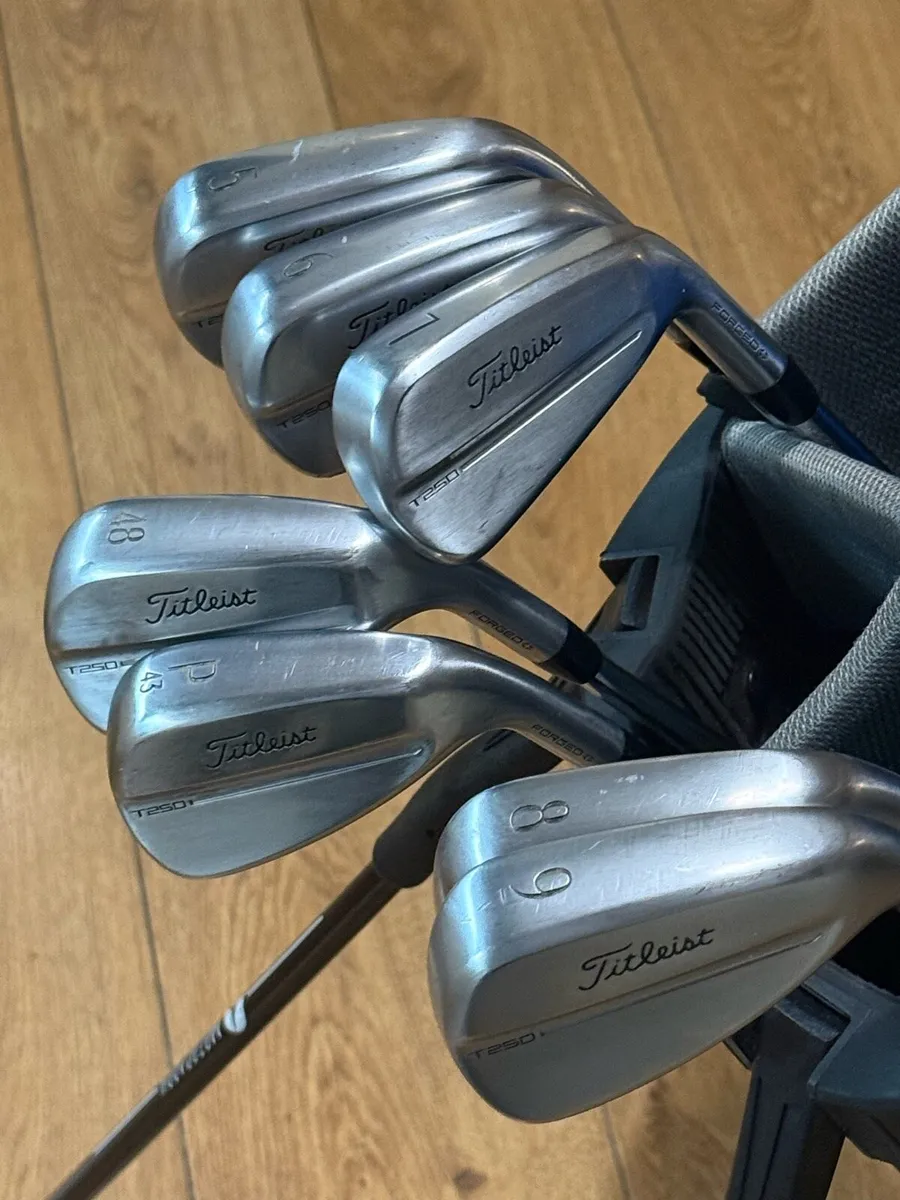 Titleist T250 irons - Image 1