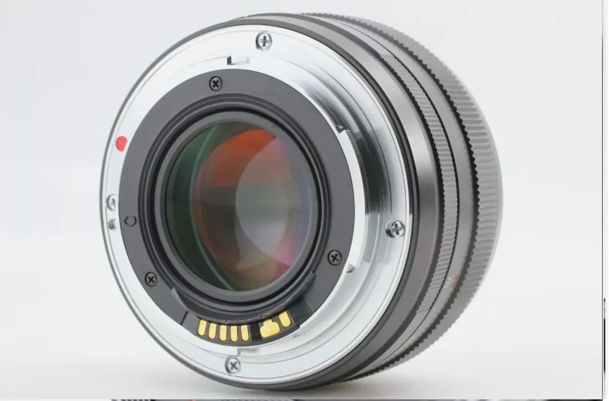Carl Zeiss Planar T* 50 mm f/1.4 ZE Canon mount - Image 4
