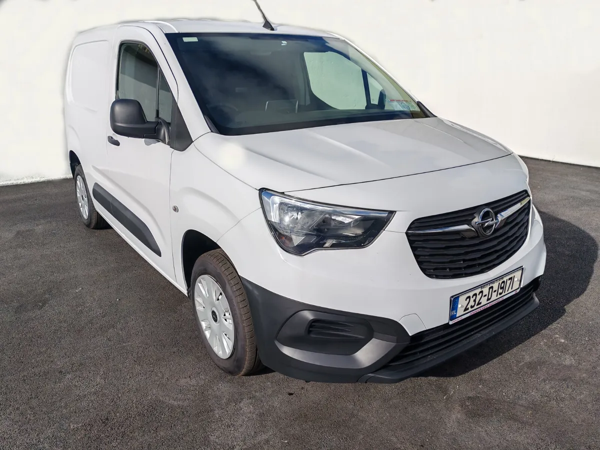 Opel Combo 2023 - Image 1