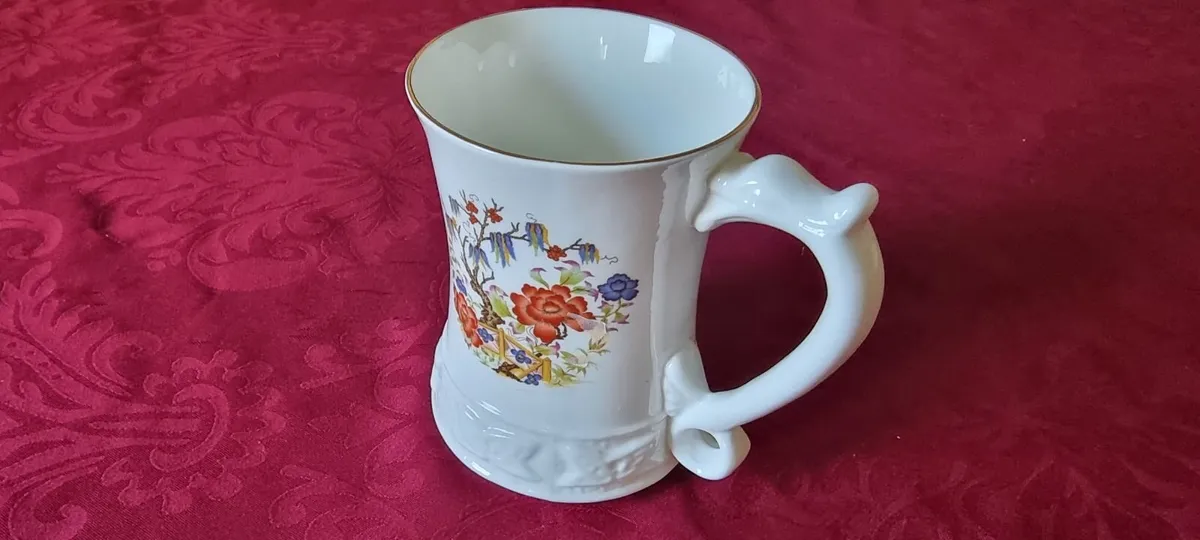 Royal Stuart By Royal Tara Floral Tankard / Vase - Image 2