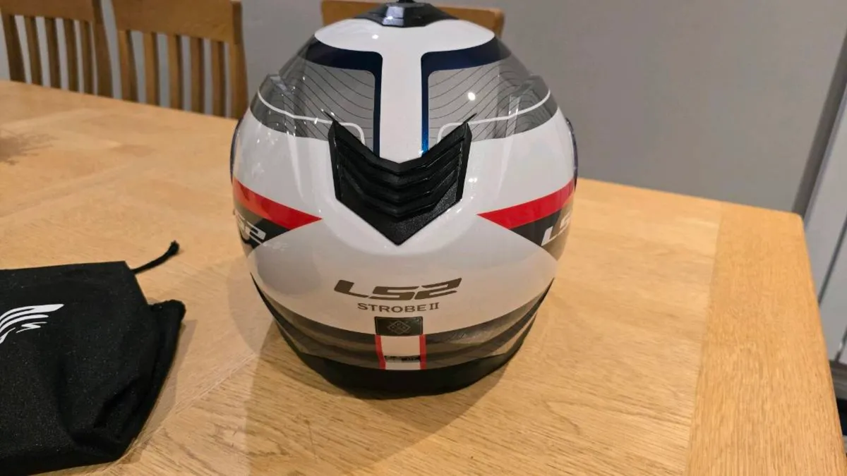 LS2 FF908 Modular Helmet BRAND NEW - Image 4