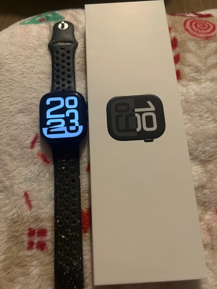 Apple Watch series 10 - Image 2