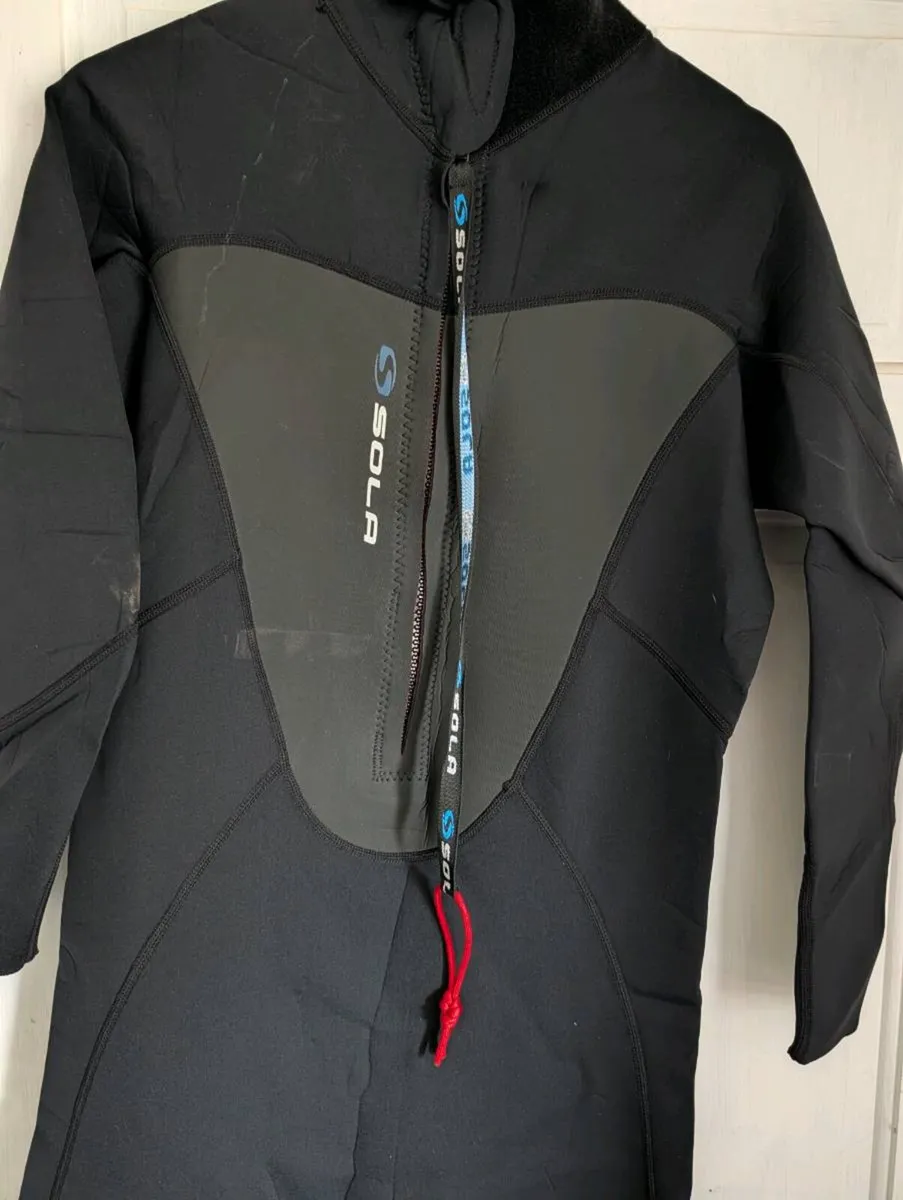 wetsuit - Image 1