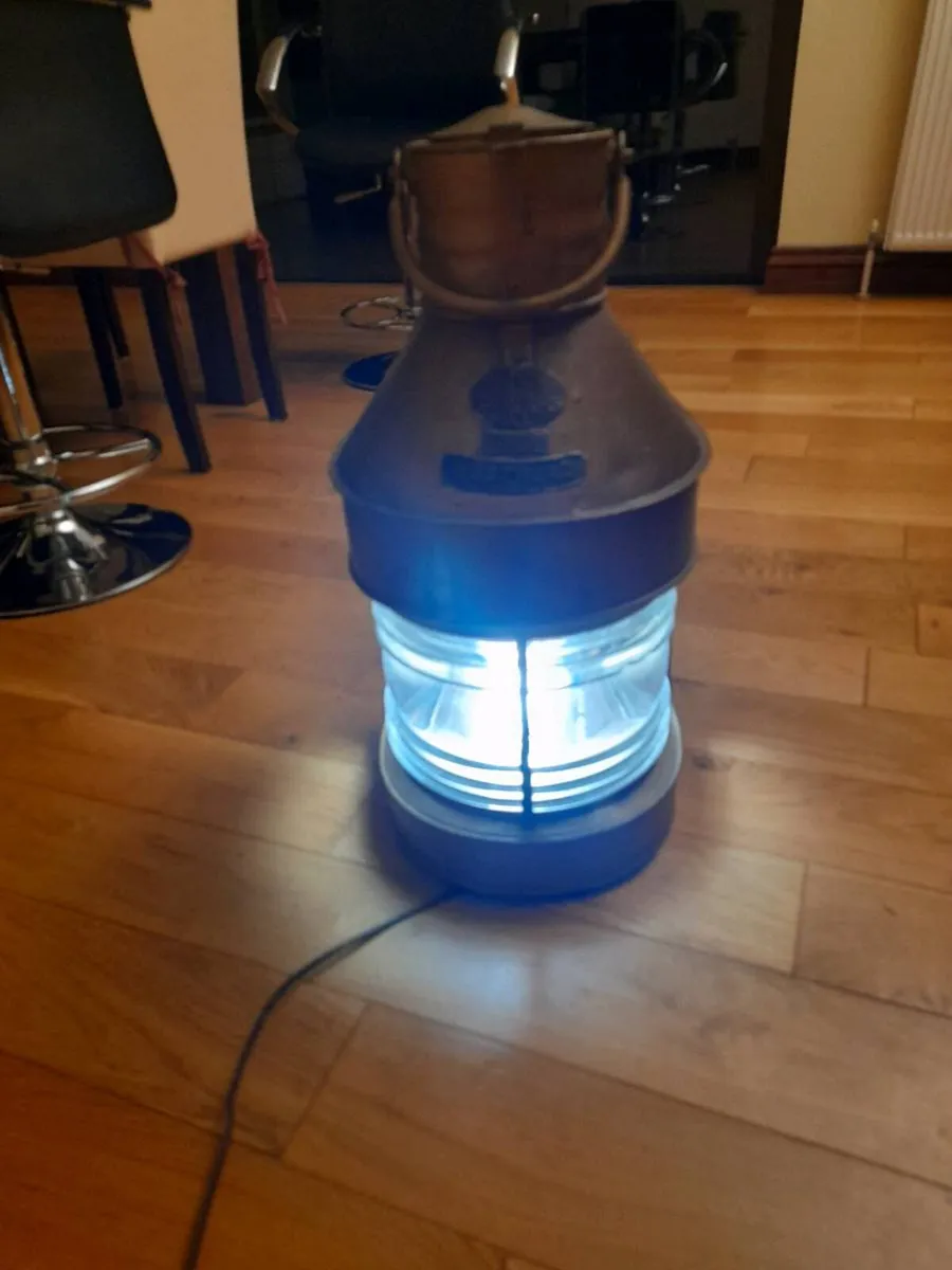 Ships masthead lamp - Image 1