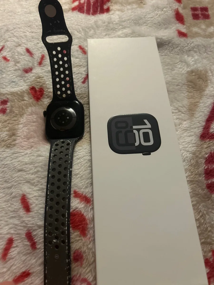 Apple Watch series 10 - Image 4