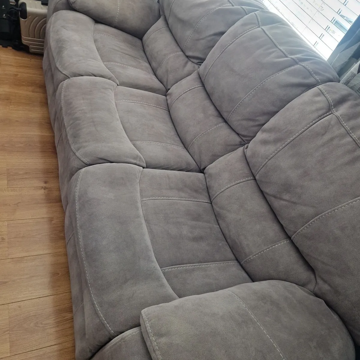 3+1 Seater Recliner Sofa - Image 2
