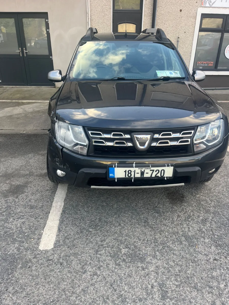 18 dacia duster  diesel - Image 4