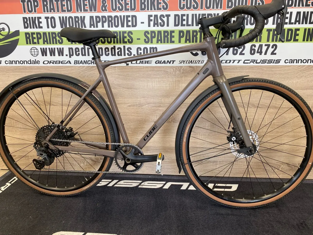 Cube nuroad (like new) gravel bike - Image 2