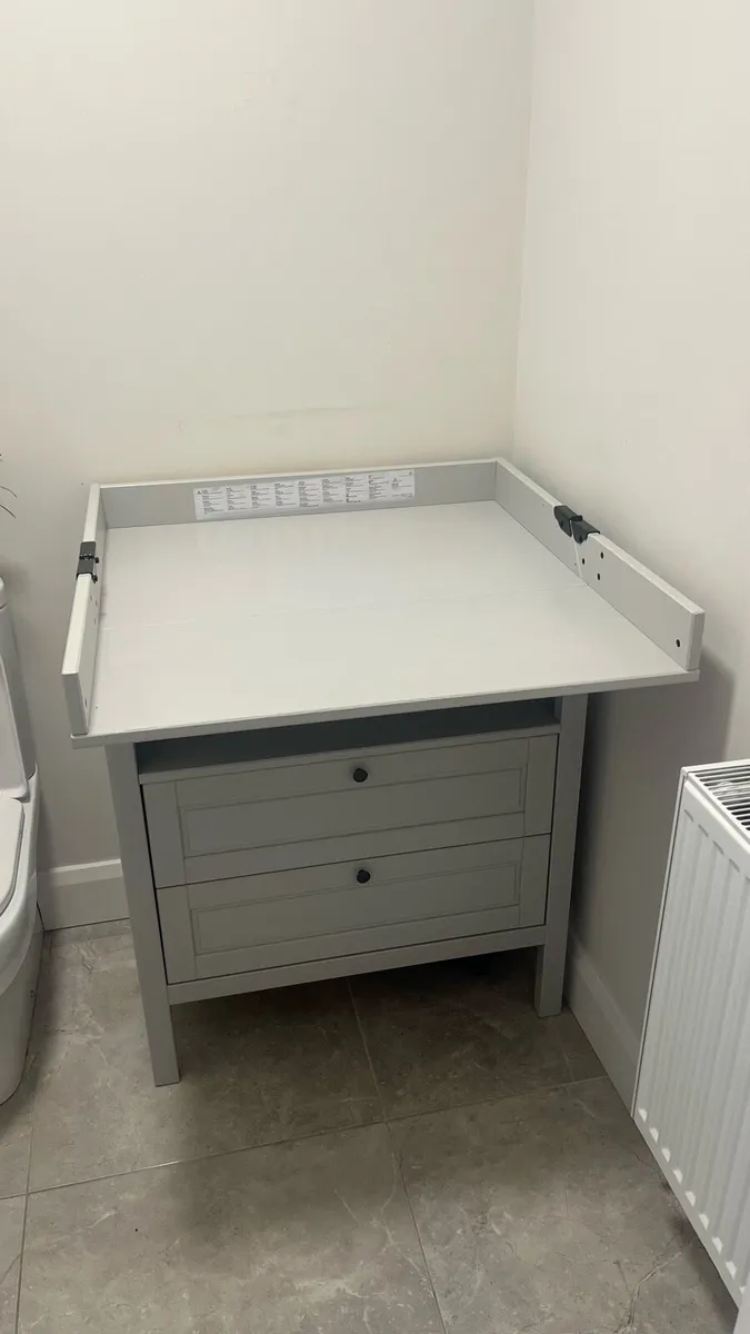Baby changing Unit with shelves and drawers - Image 2