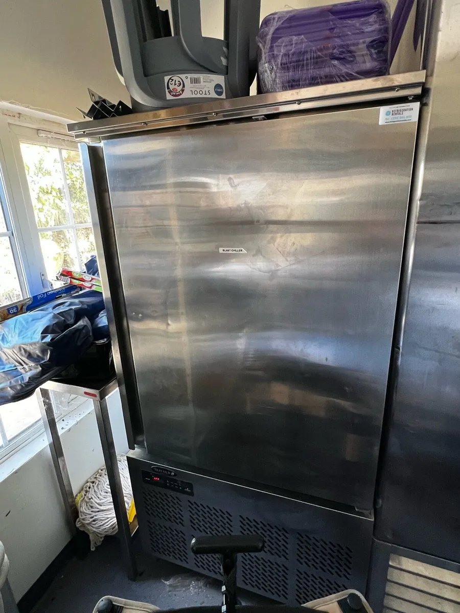 10 grid Blast chiller (needs gas) - Image 1
