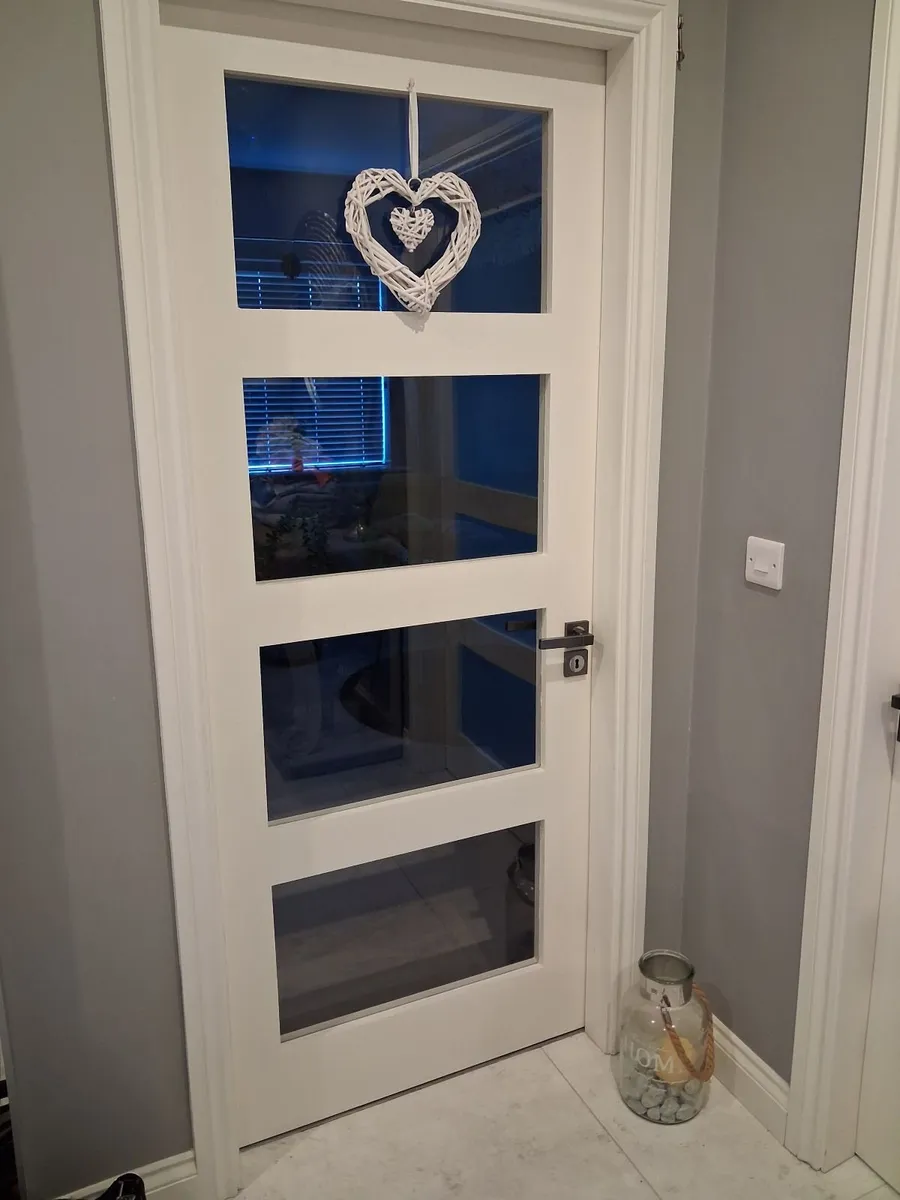 5 internal  white doors - Image 2