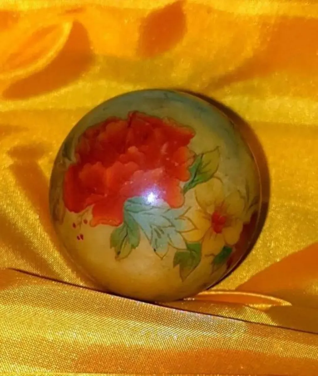 Vintage Italian Alabaster Paperweight Hand Painted - Image 2