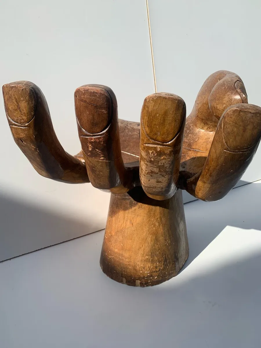 Sculpture chair. - Image 4