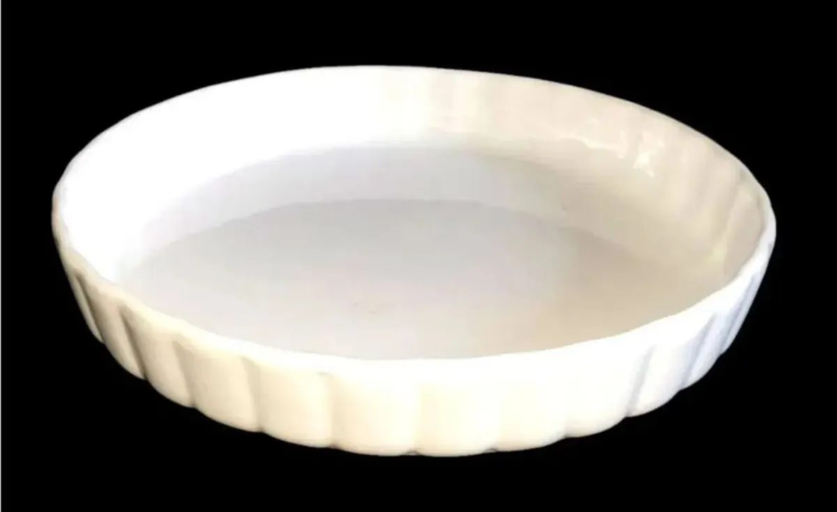 Vintage Harrods White Porcelain Quiche & Flan Dish - Image 1