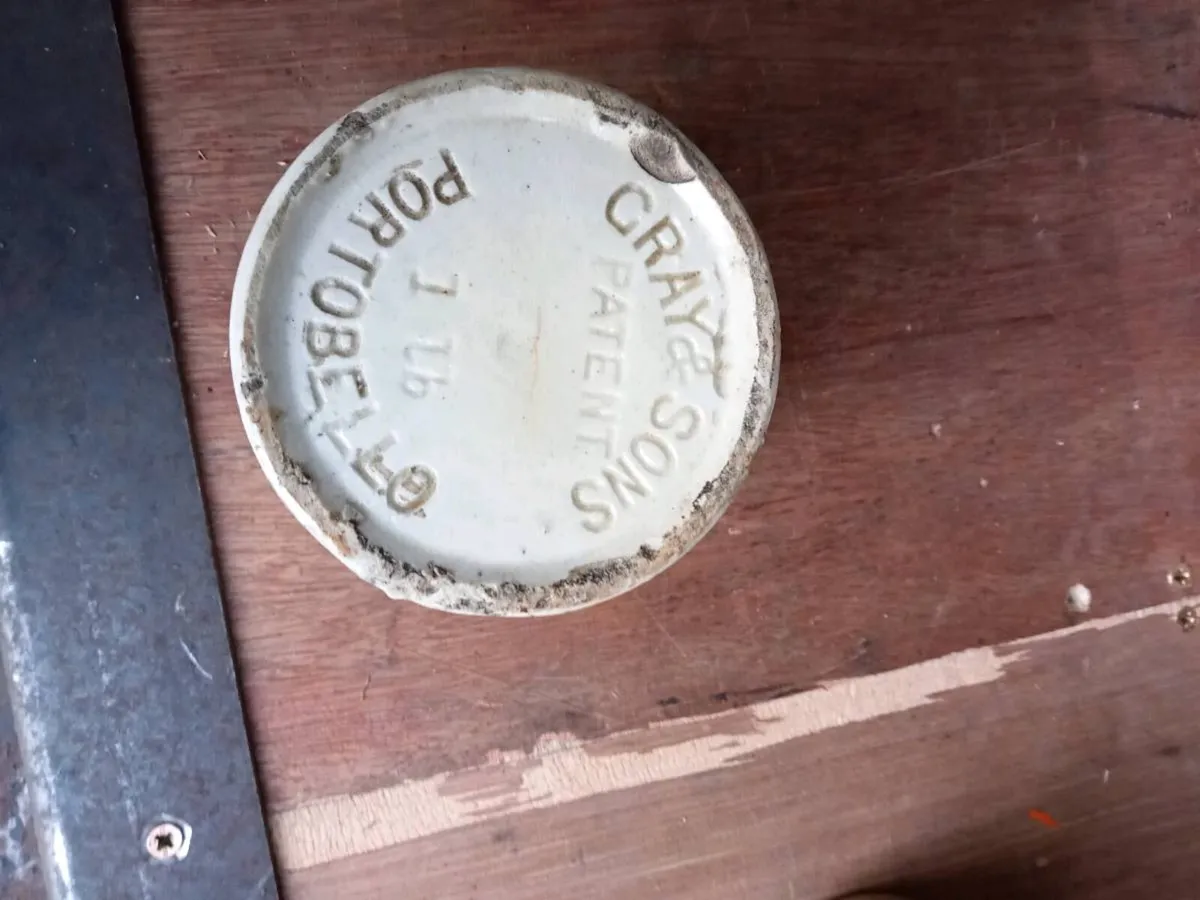 Selection of old Glass jars - Image 3