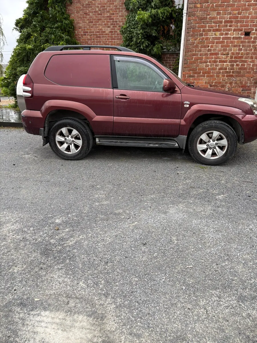 Toyota Land Cruiser - Image 2