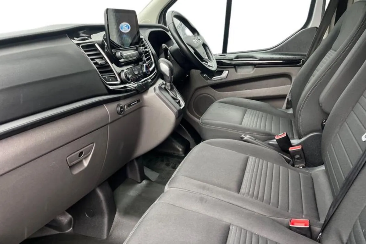 Ford Transit Custom 320 L1  FWD 2.0 EcoBlue 185ps - Image 3