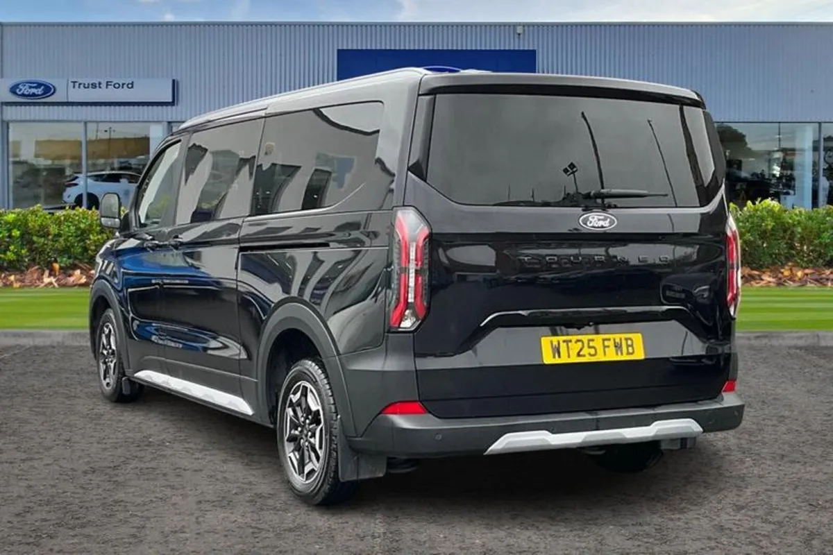 Ford Tourneo Custom 320 L2  FWD 2.0 EcoBlue 170ps - Image 2