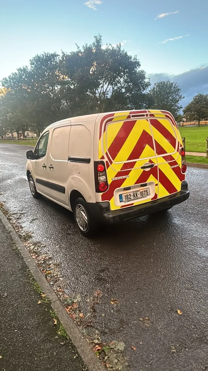 2018 Peugeot partner doe and tax - Image 4