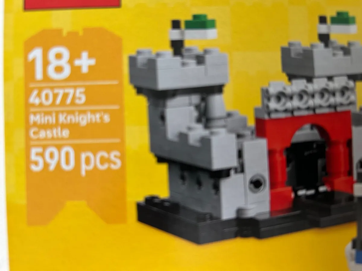 New Lego Mini Knights Castle - Image 3