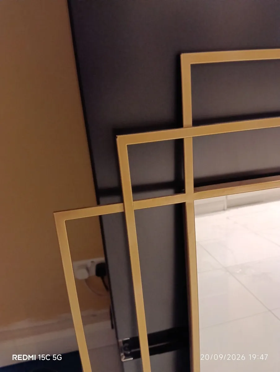 Mirror - Image 2