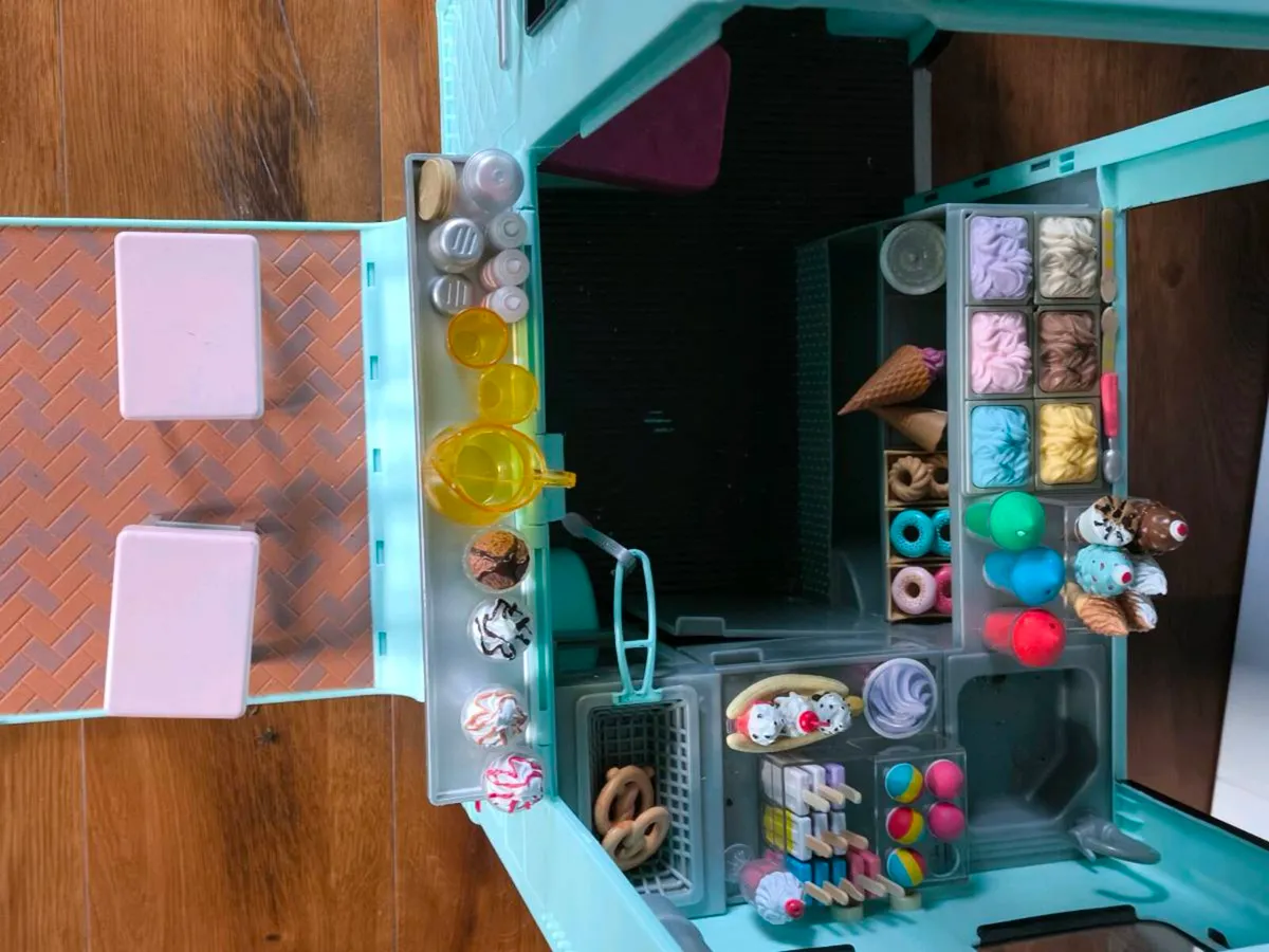 Our Generation Sweet Stop Ice Cream Truck Playset - Image 2