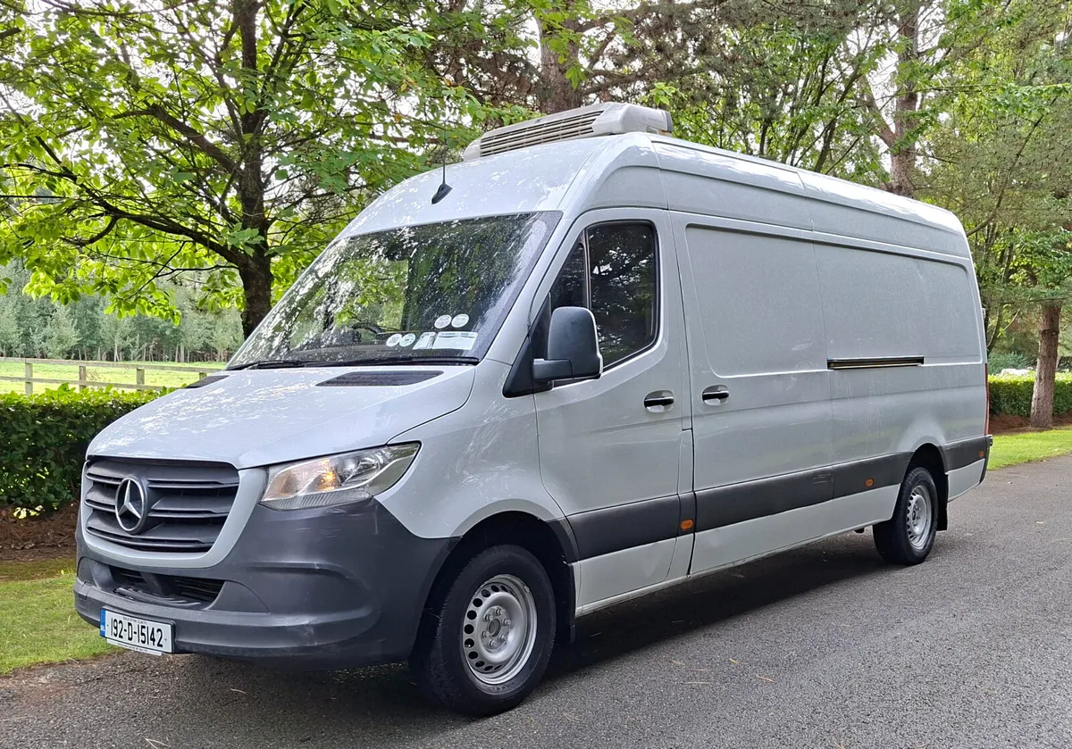 2019 Mercedes Sprinter FRIDGE VAN DOE 10 / 27 - Image 1