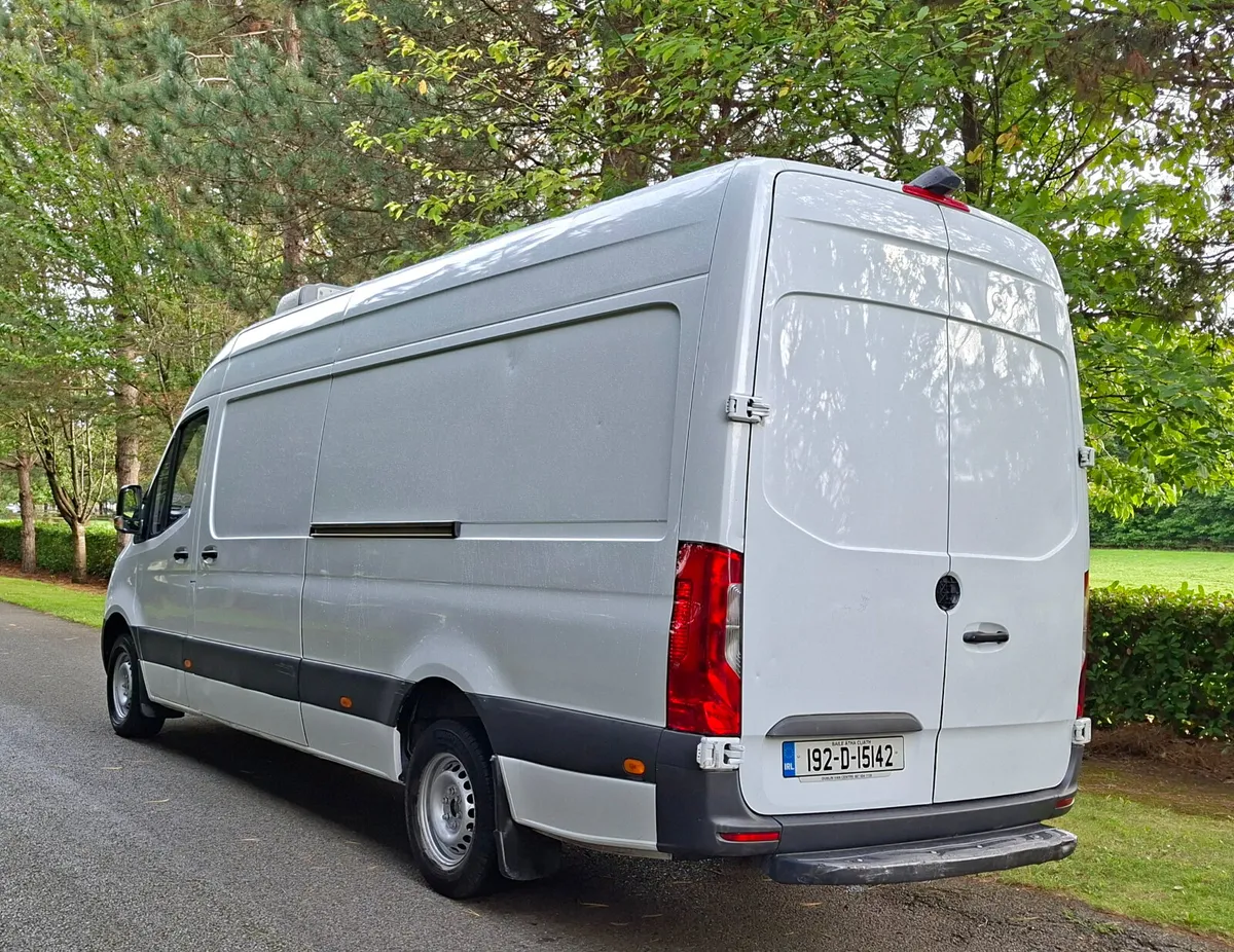 2019 Mercedes Sprinter FRIDGE VAN DOE 10 / 27 - Image 2